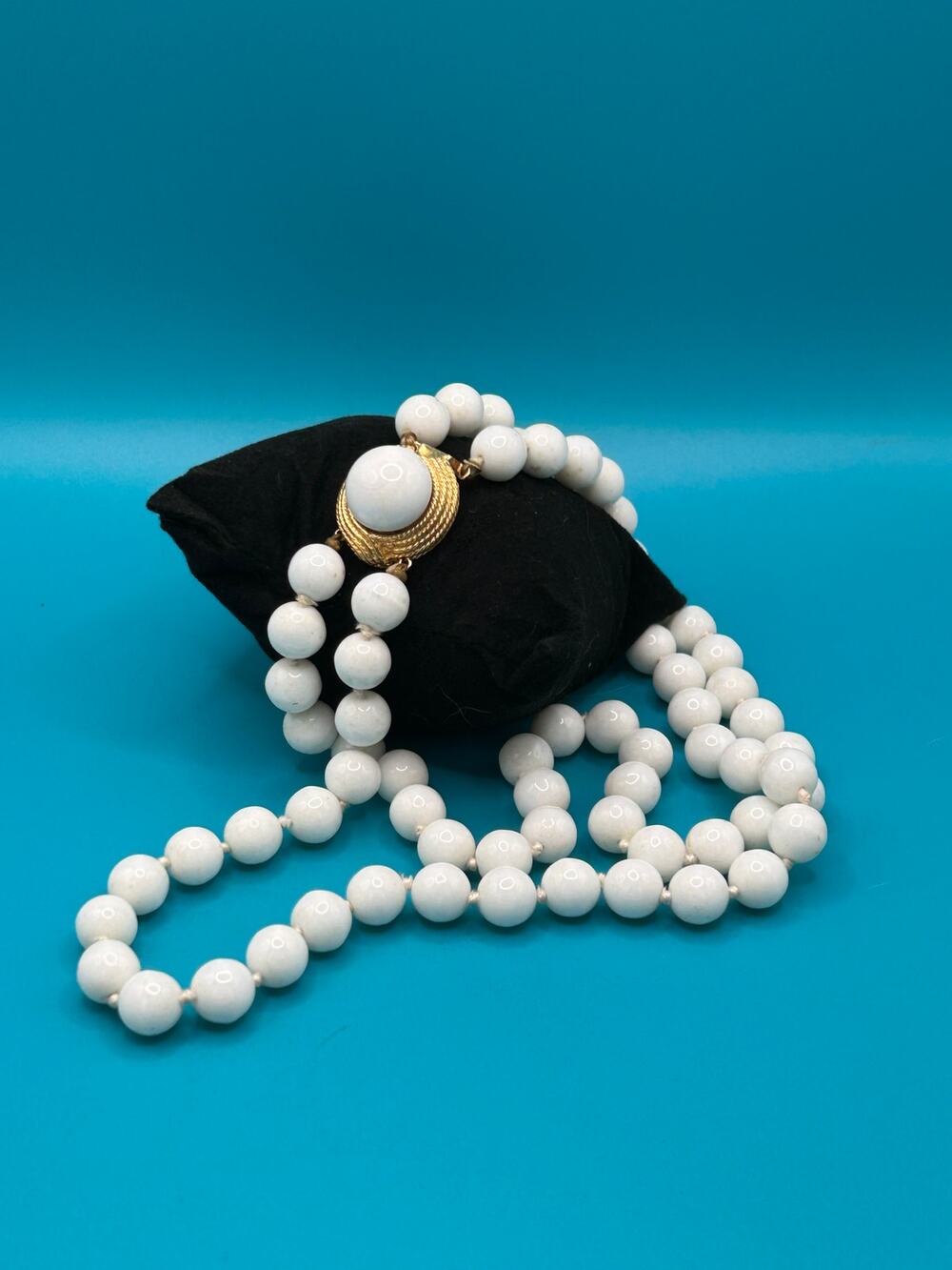 Vintage Ciner White Milk Glass Double Strand Beaded Statement Necklace Pre-1955
